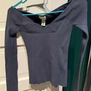 H&M Gray Ribbed Knit Top